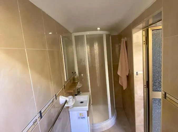 بيت للعطل Arzella