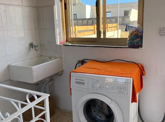 Arzella Birżebbuġa